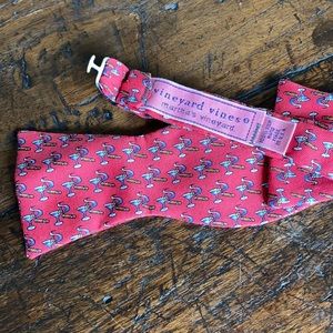 Vineyard Vines Cigar and Martini glass Bow tie